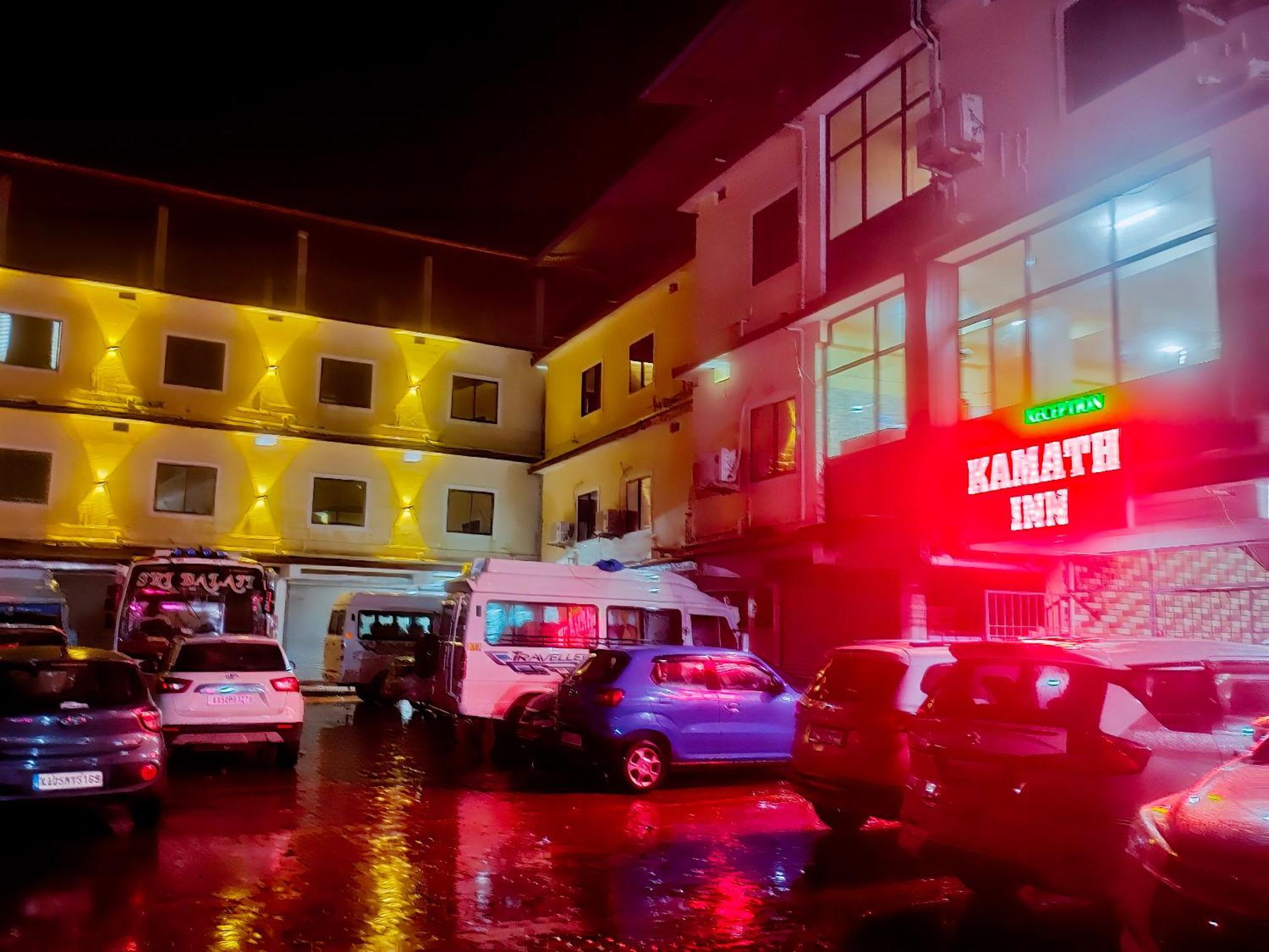 Kamath Inn Māvalli Eksteriør billede